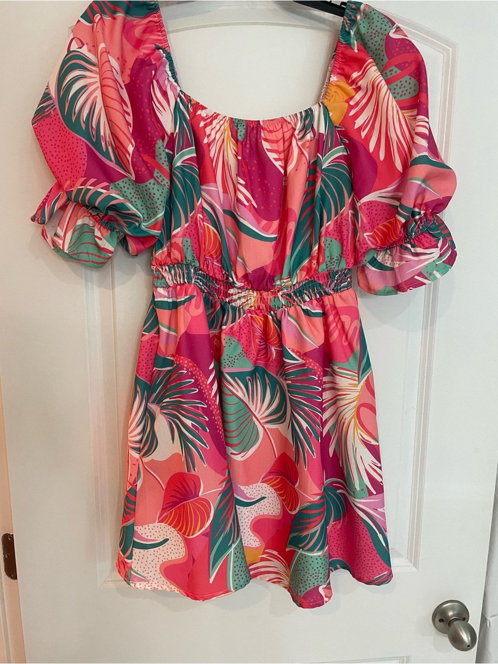 Woman’s Floral Puff-Sleeve Dress in Pink and Green